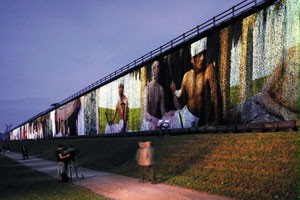 teaser_Osnabrueck-ProjektionsBiennaleLichtsicht-dpa27187672_300x200.jpg
