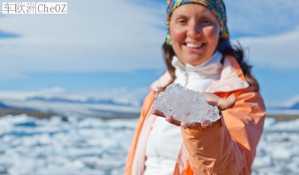 Iceland-woman.jpg