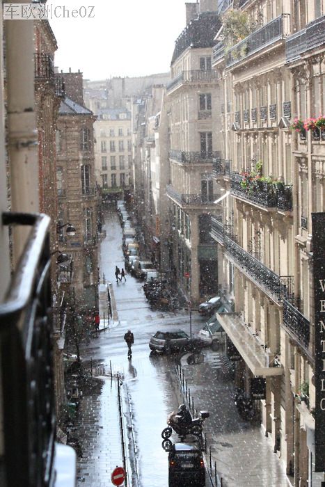 巴黎雨天.JPEG