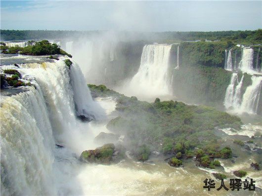 iguazu-waterfall-argentina-brasil-tour-2days06.jpg