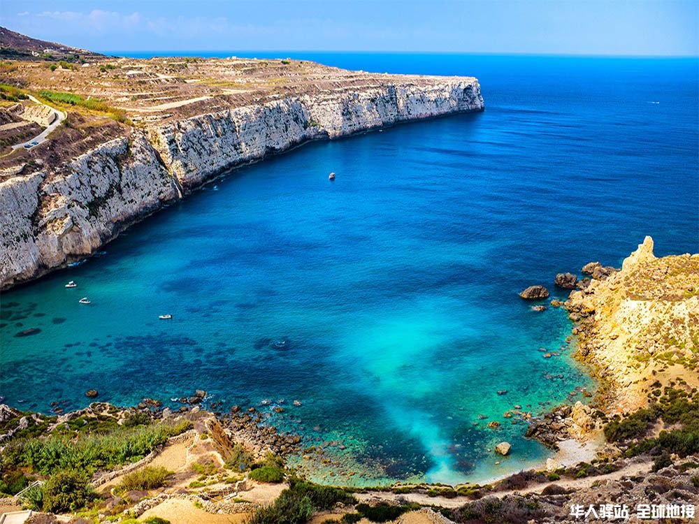Malta-beaches-Fomm-ir-rih.jpg