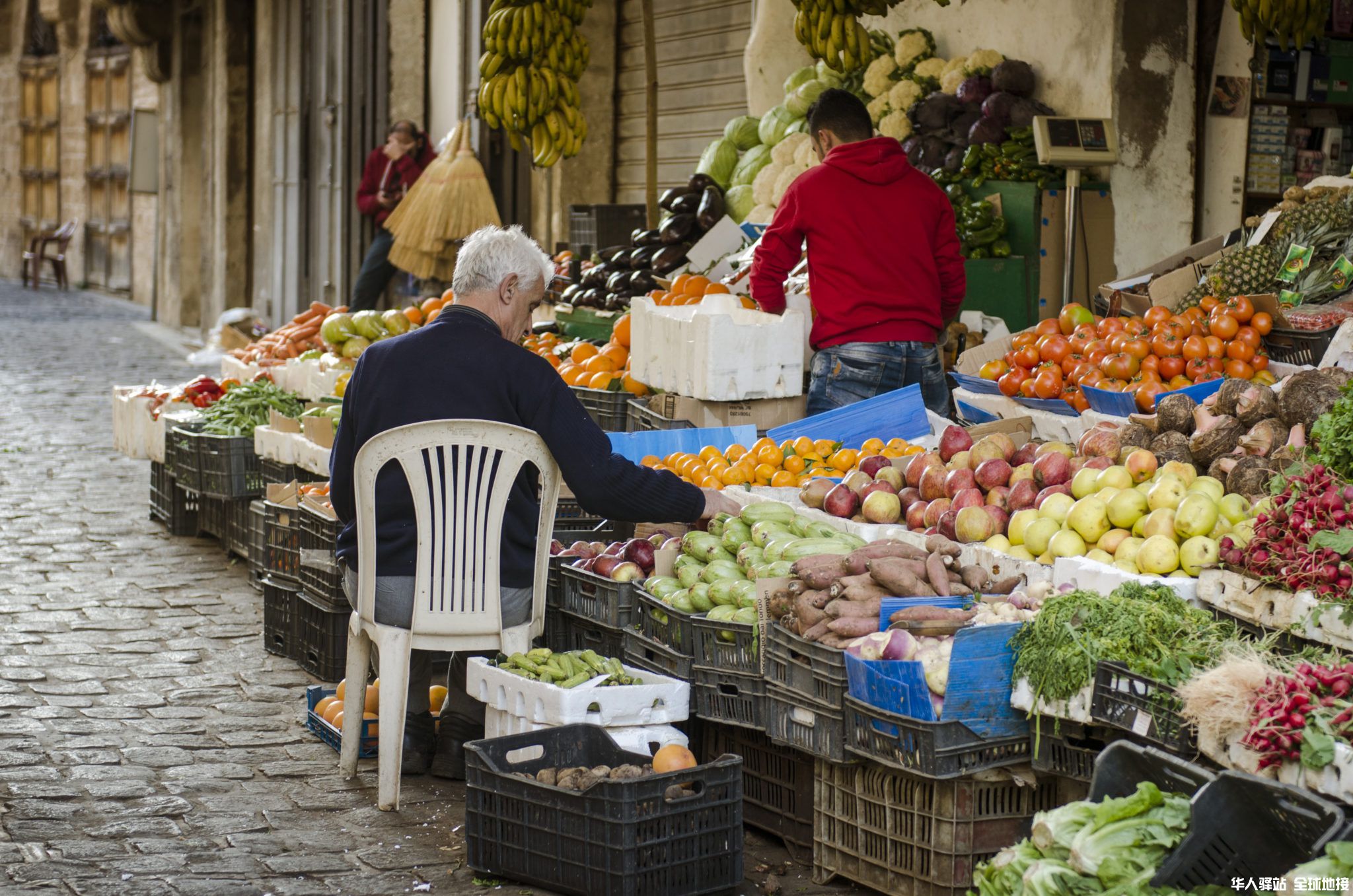 Things-to-do-in-Lebanon-Market-Stall.jpg