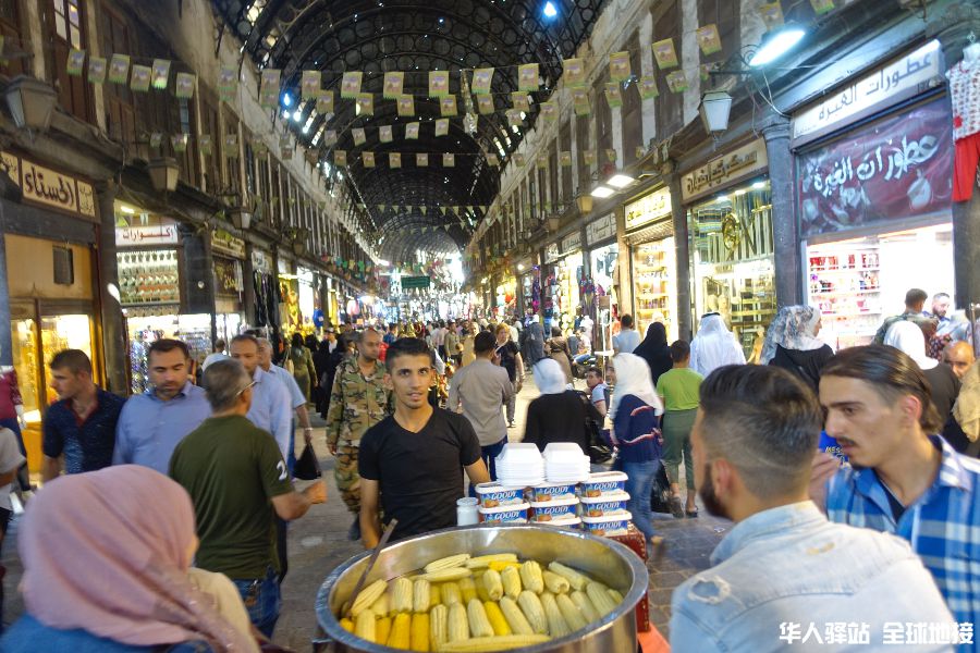 Damascus-the-main-souk.jpg