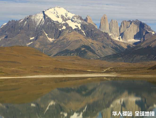 cliffs-region-Lake-Nordenskjold-Torres-del-Paine.jpg