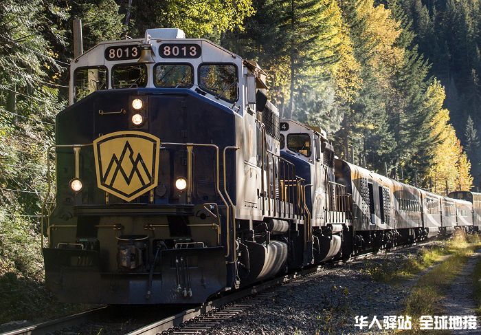 Rocky_Mountaineer_-_NS-700x487.jpg