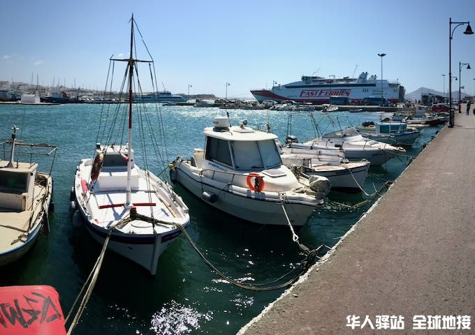 naxos-travel-guide-ferry.jpeg