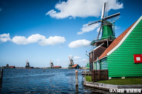 Zaanse-Schans-Holland-II.jpg