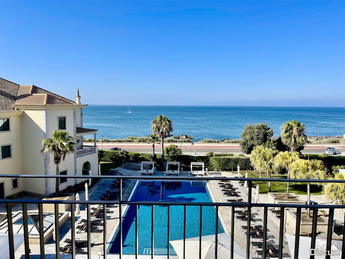 Pool-view-at-the-Grande-Real-Villa-Italia-Hotel-and-Spa-Cascais-Sue-Reddel.jpeg