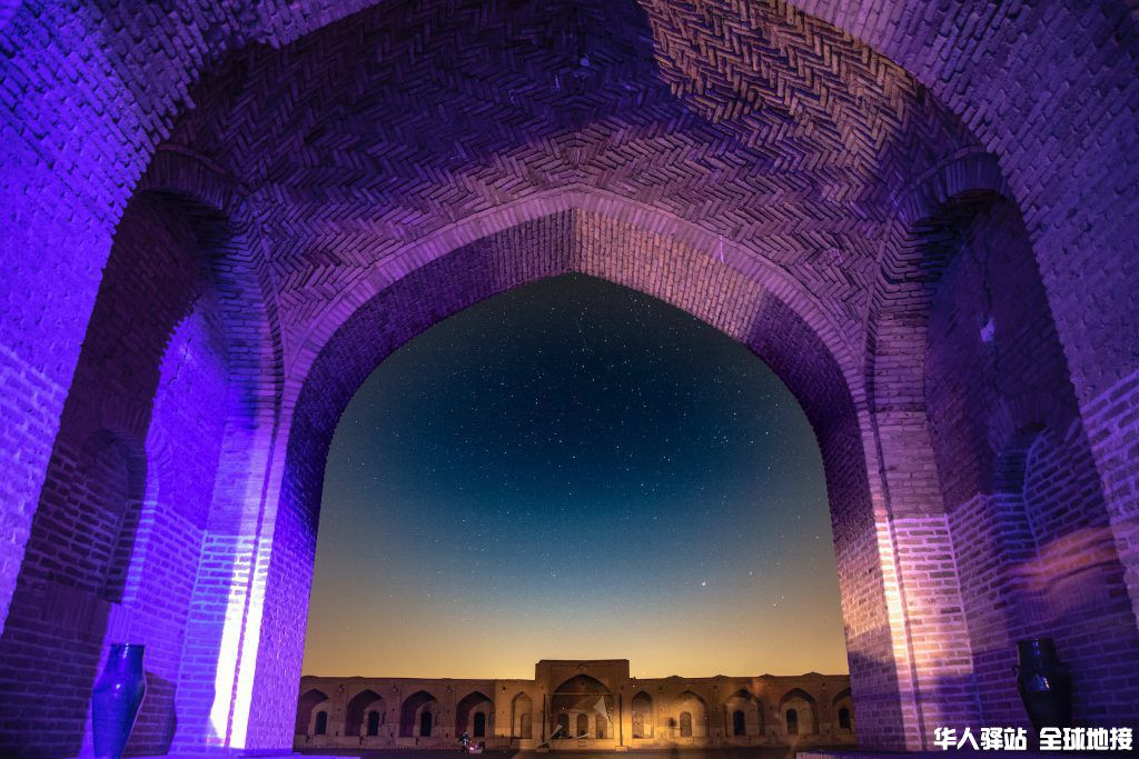 ToIranTour-Caravanserai-Qom-1024x683.jpg