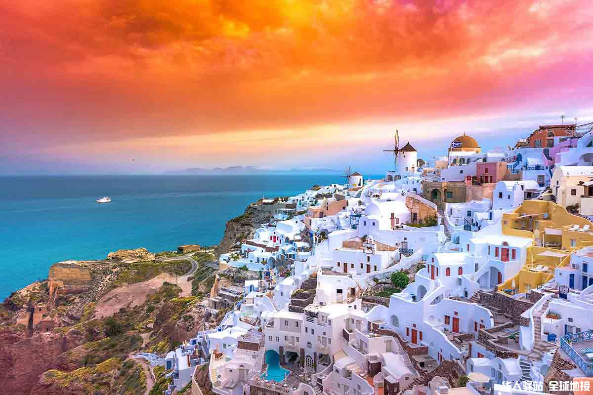 best-places-to-visit-in-santorini.jpg