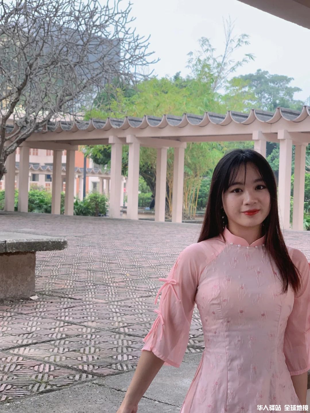 越南🇻🇳留学女大之奥黛_5_.jpg